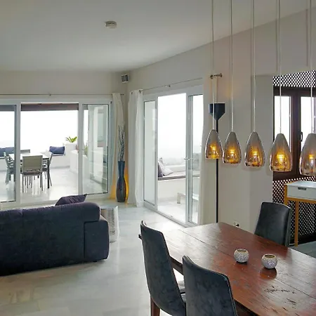 Spacious In Marbella With Swimming Pool 欧赫恩